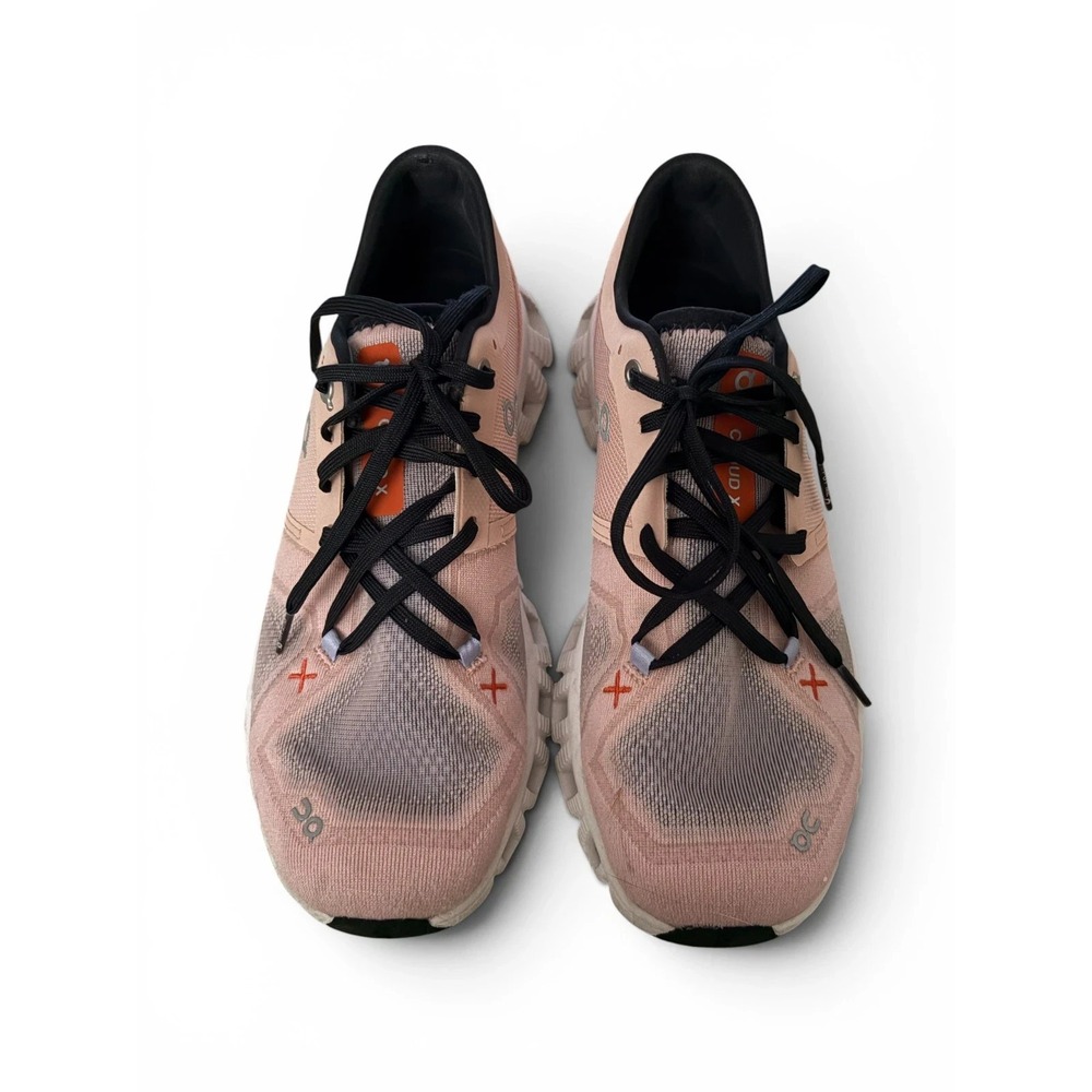 On Cloud X 3 - Women's Pink Running Shoes - US Size 7.5 Great Condition